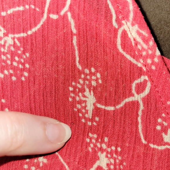 Massimo medium, v-neck peplum, batwing top - Picture 9 of 10